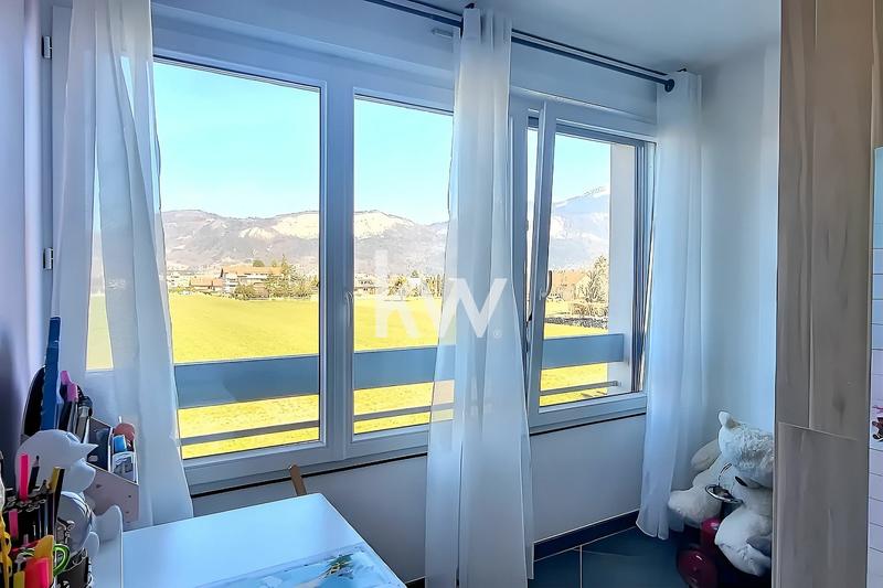 Appartement - 97 m² - 4 pièces