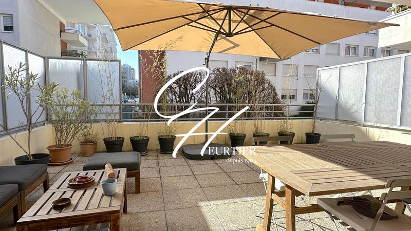 Appartement - 79 m² - 4 pièces