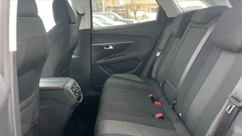 Peugeot 3008 II 1.2 PureTech 130 Allure