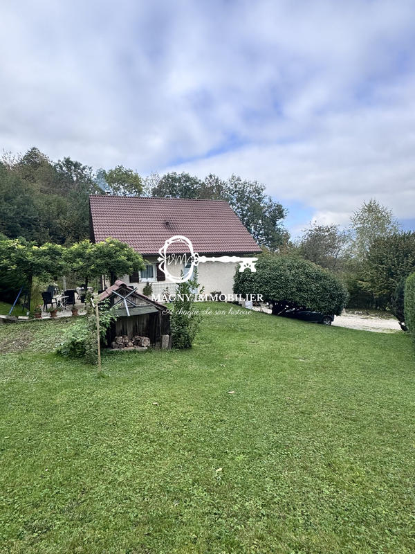 Maison traditionnelle - 100 m² - 4 pièces