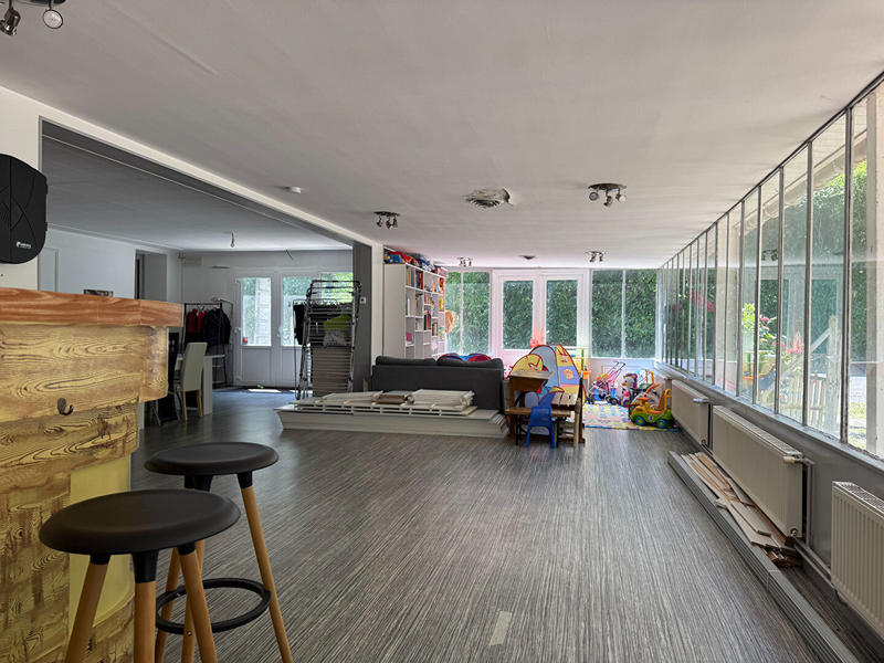 Maison - 267 m² - 6 pièces