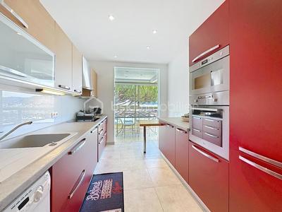 Appartement - 93 m² - 3 pièces