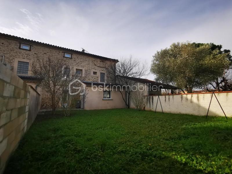 Maison en pierre - 102 m² - 5 pièces