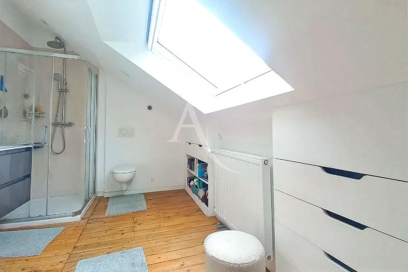 Maison - 138 m² - 6 pièces