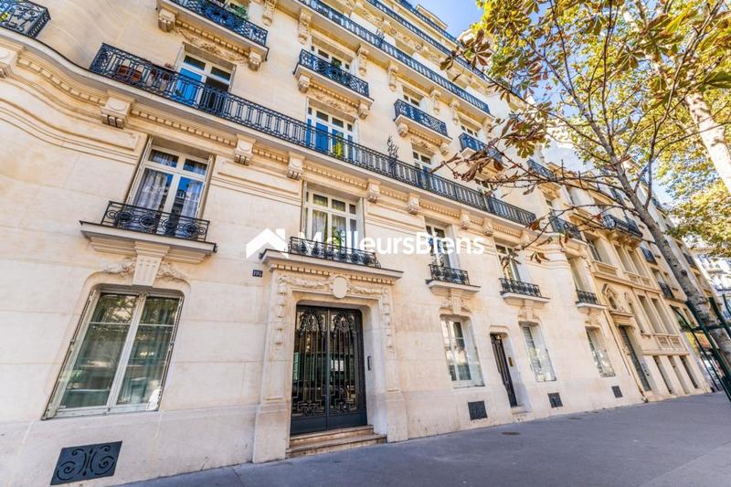 Appartement - 117 m² - 4 pièces