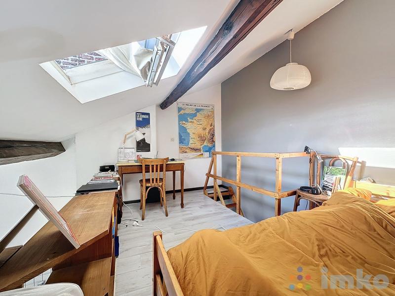 Maison - 252 m² - 8 pièces