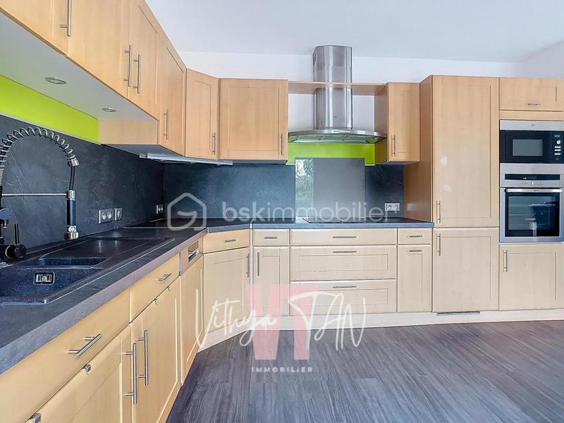 Maison - 120 m² - 6 pièces