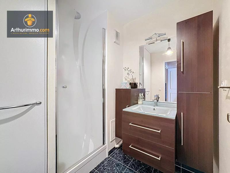 Appartement - 90 m² - 4 pièces