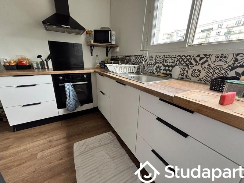 Chambre - 12 m² - 1 pièce