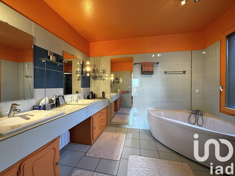 Maison de maîtres - 288 m² - 10 pièces