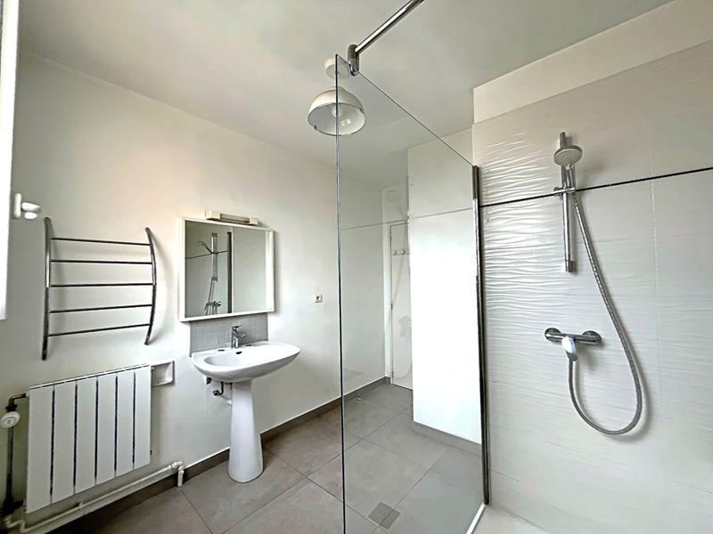 Appartement - 70 m² - 2 pièces