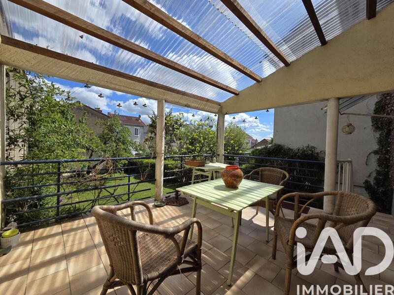 Maison - 128 m² - 5 pièces