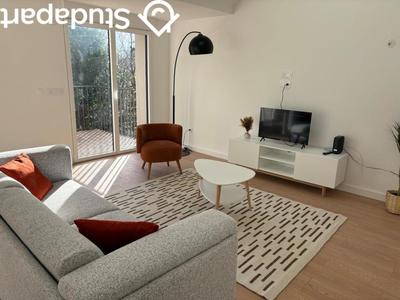 Chambre - 9 m² - 1 pièce