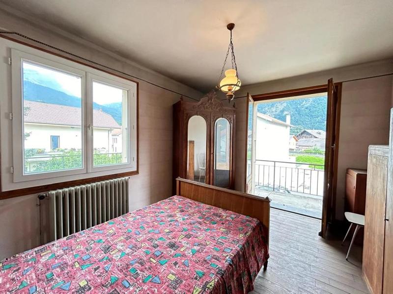 Maison - 181 m² - 8 pièces