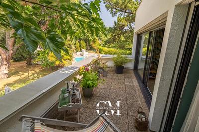 Appartement - 98 m² - 4 pièces