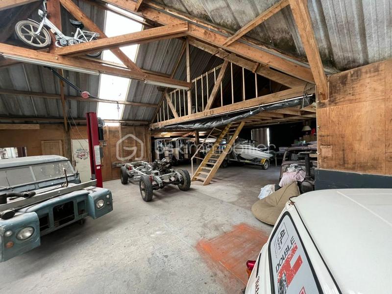 Atelier d'activités - 375 m² - 3 pièces