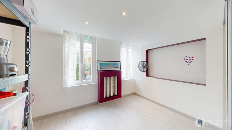 Maison - 110 m² - 6 pièces