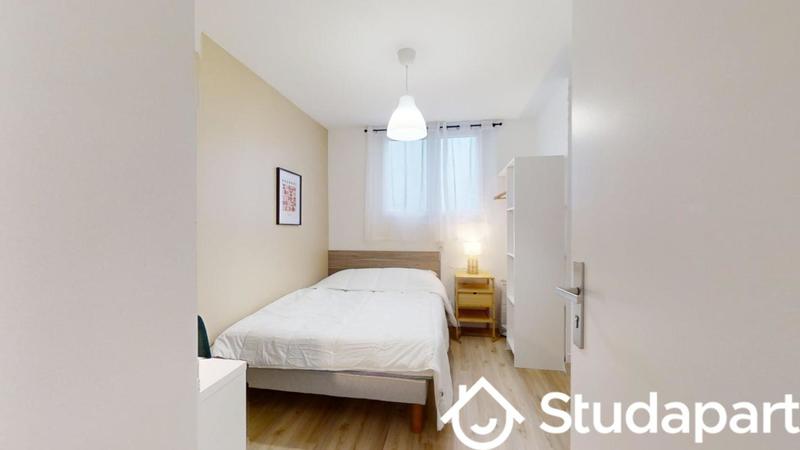 Chambre - 10 m² - 1 pièce