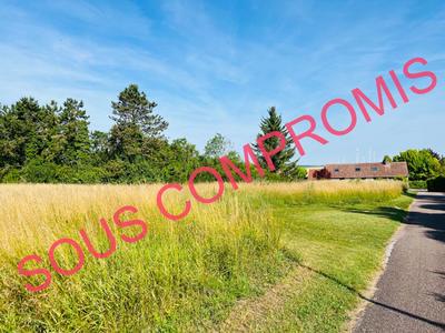 Terrain constructible - 1 420 m²