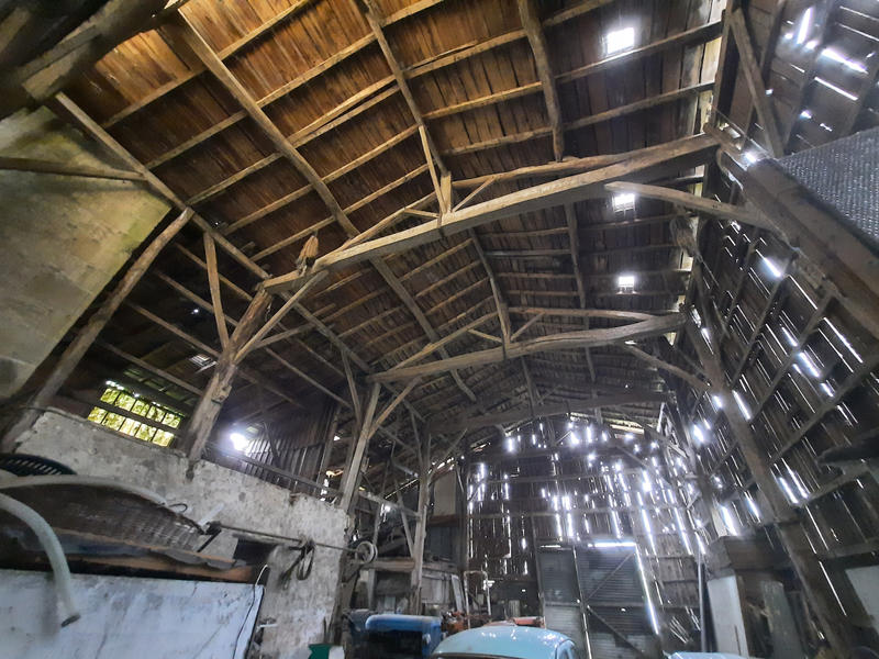 Maison - 210 m² - 7 pièces