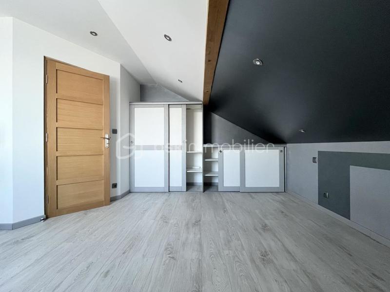 Maison - 166 m² - 6 pièces