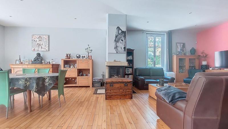 Maison - 160 m² - 5 pièces