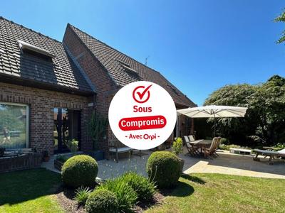 Maison - 210 m² - 6 pièces