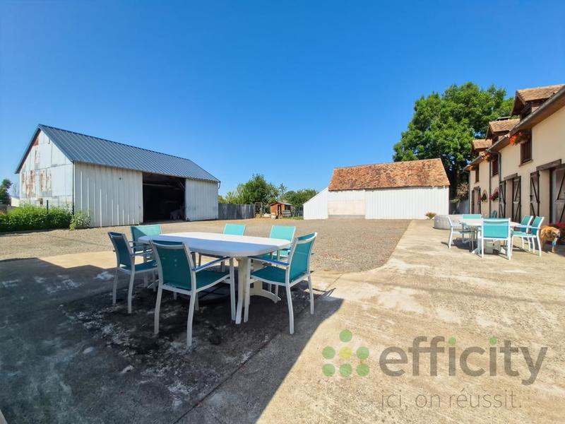 Maison - 180 m² - 7 pièces