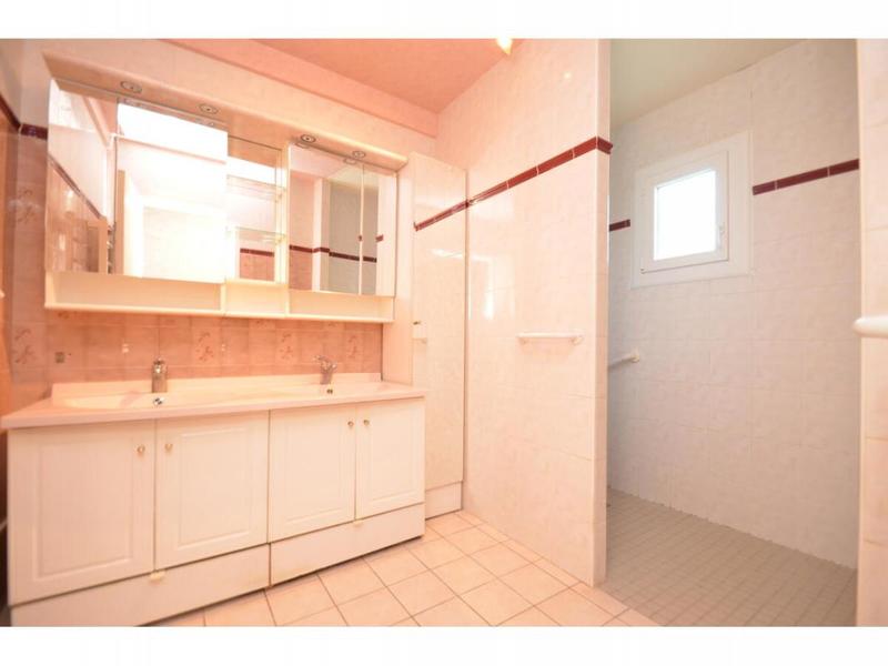 Maison - 137 m² - 5 pièces