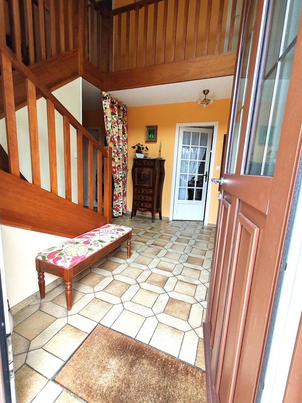 Maison - 190 m² - 8 pièces