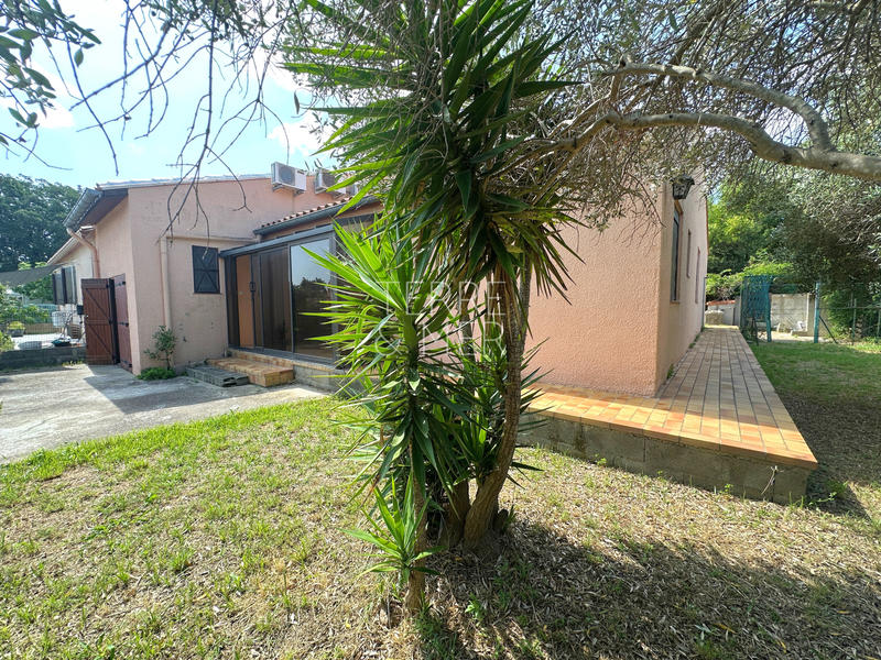 Maison - 105 m² - 4 pièces