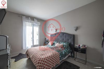 Maison - 264 m² - 8 pièces