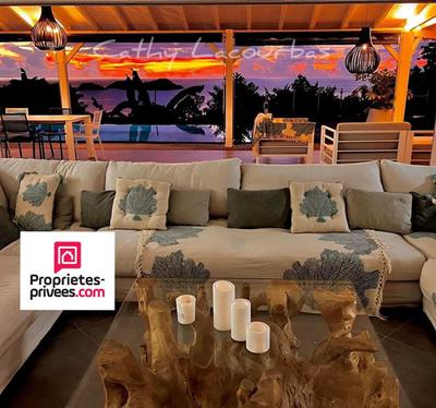 Villa - 202 m² - 10 pièces