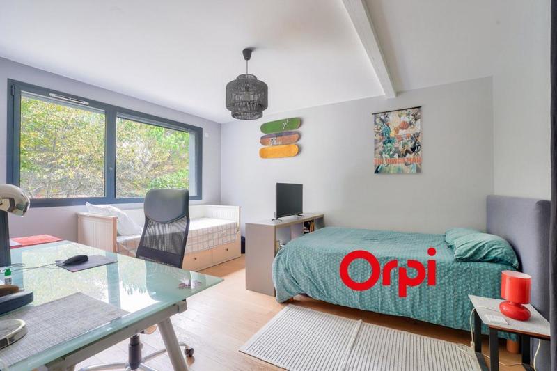 Maison - 319 m² - 6 pièces