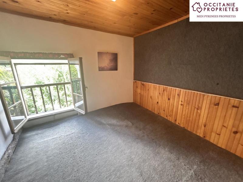 Maison - 200 m² - 7 pièces