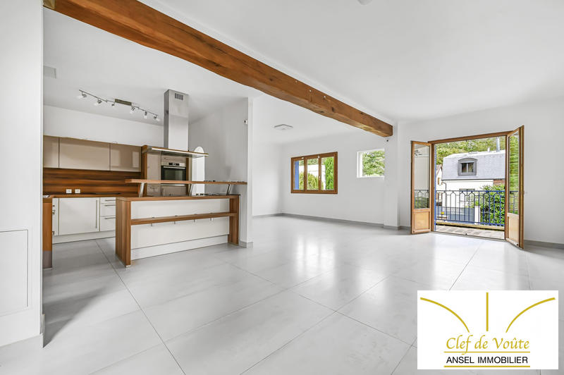 Maison - 152 m² - 6 pièces