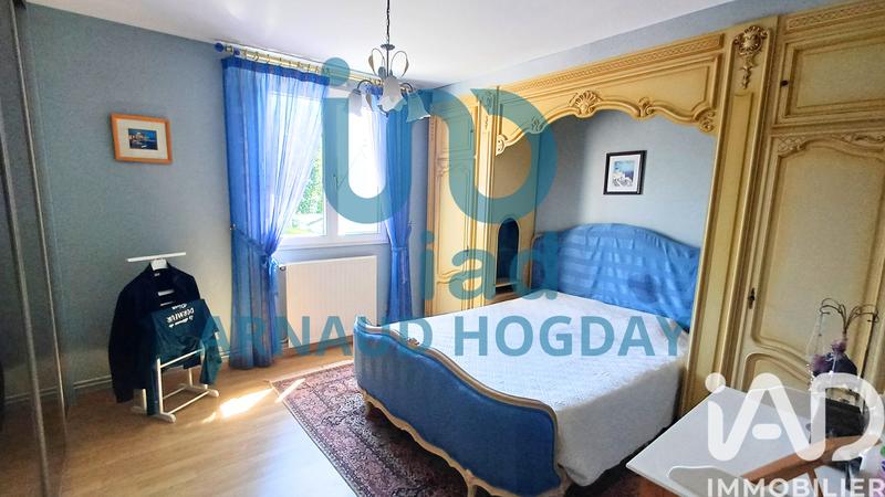 Maison - 188 m² - 8 pièces