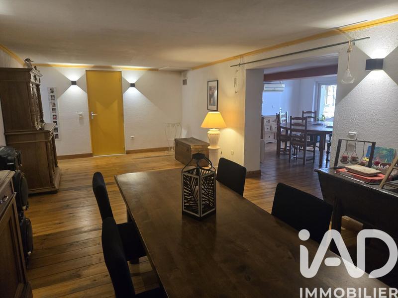 Maison - 318 m² - 10 pièces