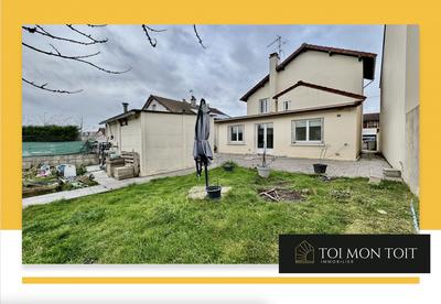 Maison - 82 m² - 5 pièces