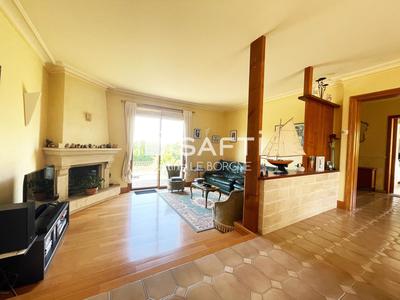 Maison - 131 m² - 7 pièces