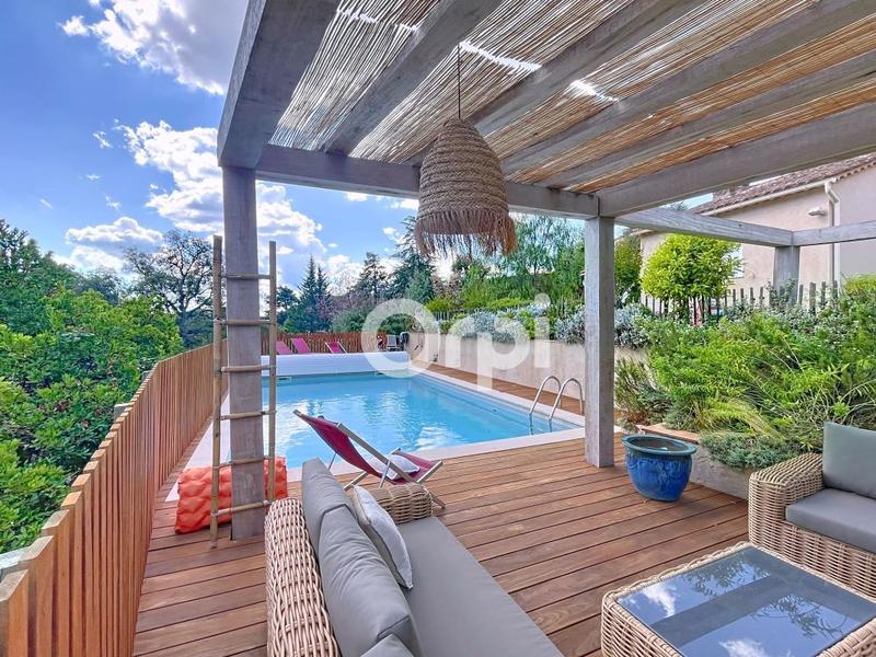 Maison - 115 m² - 4 pièces