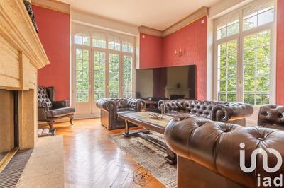 Maison - 432 m² - 18 pièces