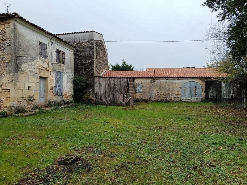 Maison - 158 m² - 2 pièces