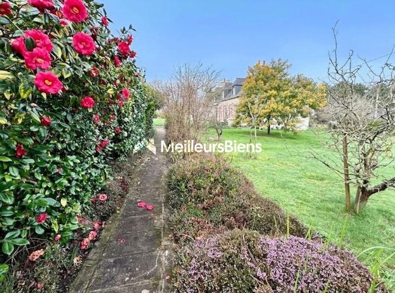 Maison - 131 m² - 8 pièces