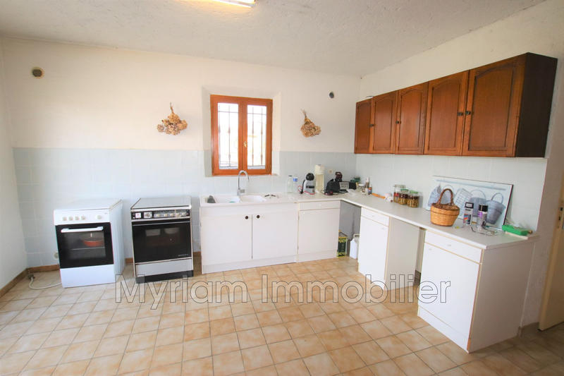 Maison - 290 m² - 5 pièces