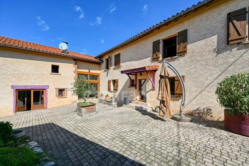 Maison - 193 m² - 6 pièces