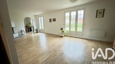 Maison - 235 m² - 7 pièces