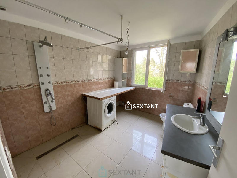 Maison - 200 m² - 5 pièces