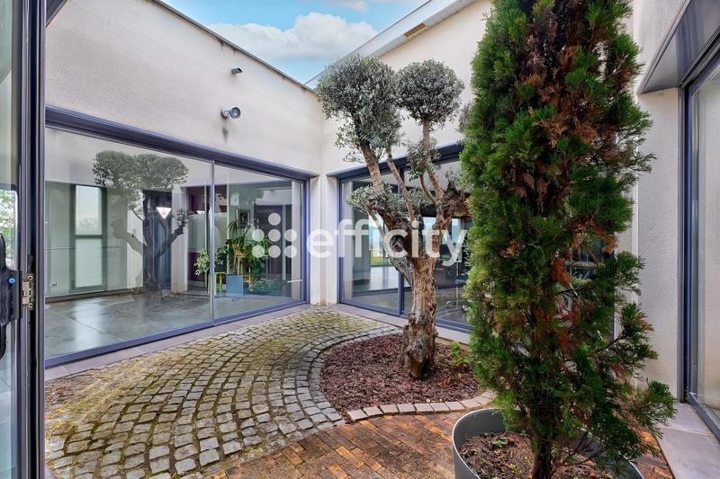 Villa - 174 m² - 6 pièces