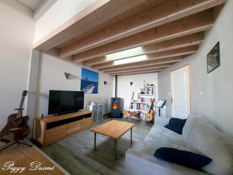 Maison en pierre - 101 m² - 5 pièces